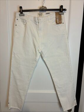 BNWT kensie The Ffortless Skinny Ankle White Jeans 👵MT